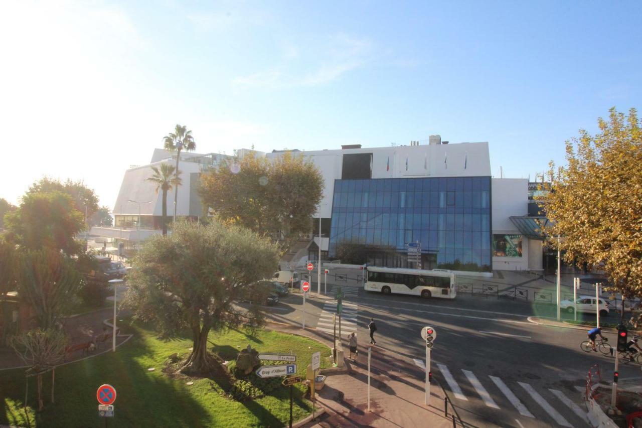 Ferienwohnung Cannes Conseil Immo, Grand Studio Terrasse Gray d'Albion area -Four- Exterior foto